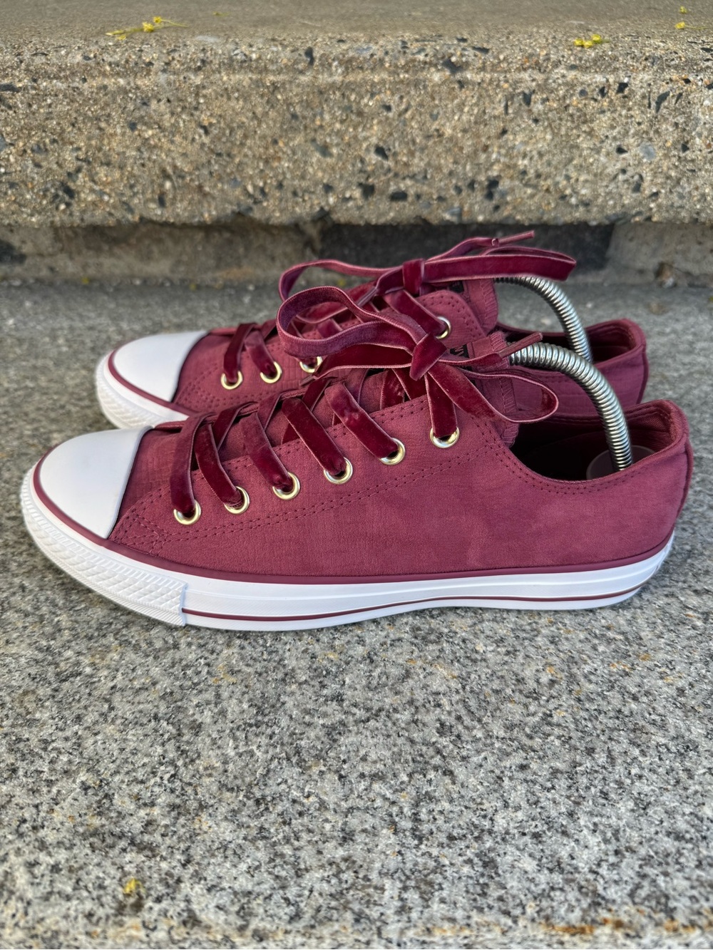 Converse Low Top Sneakers in Maroon and White - Picture 3 of 6